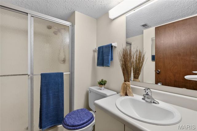 11523 Sandy View Drive, St Louis, MO 63146