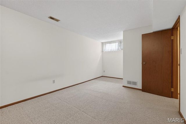 11523 Sandy View Drive, St Louis, MO 63146