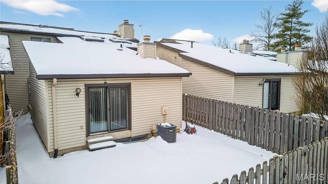 11523 Sandy View Drive, St Louis, MO 63146