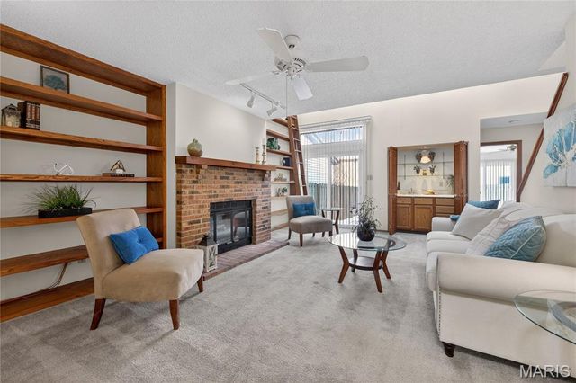 11523 Sandy View Drive, St Louis, MO 63146