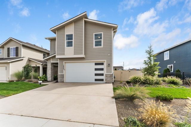 7937 E Beaufort St, Nampa, ID 83687