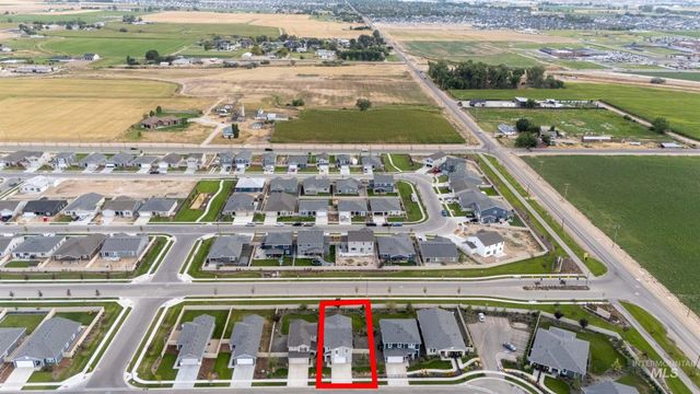 7937 E Beaufort St, Nampa, ID 83687