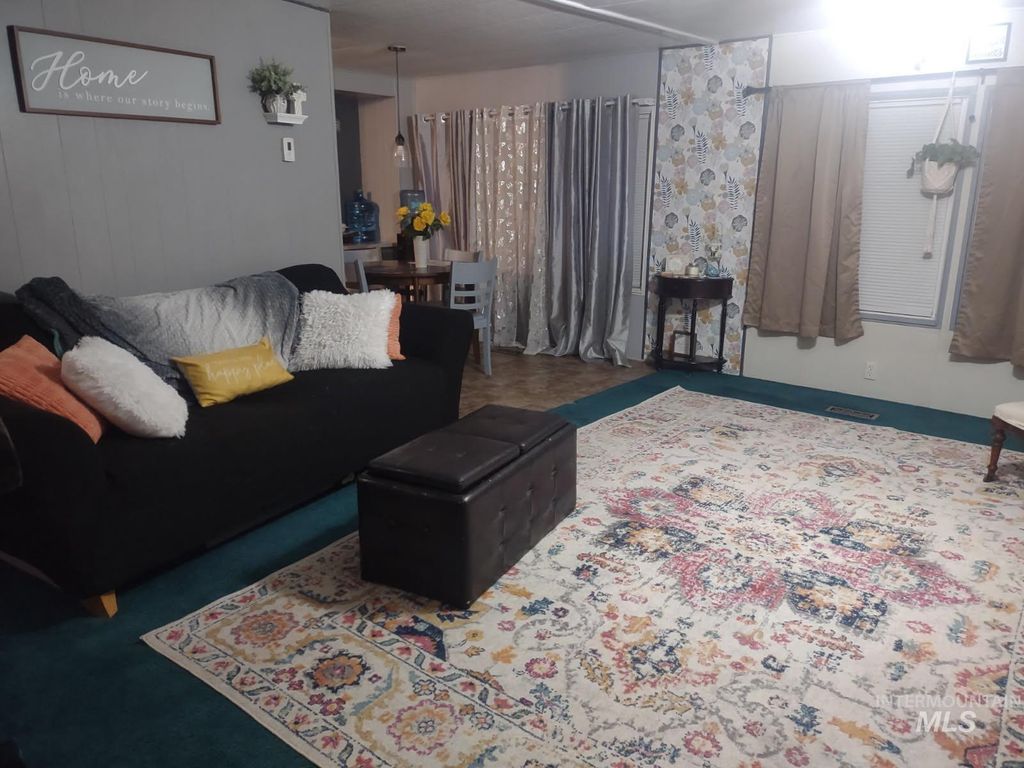 8463 Blue Heaven Ln, Boise, ID 83716 photo 4