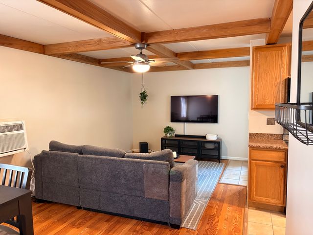 342 W Miner Street 1A, Arlington Heights, IL 60005