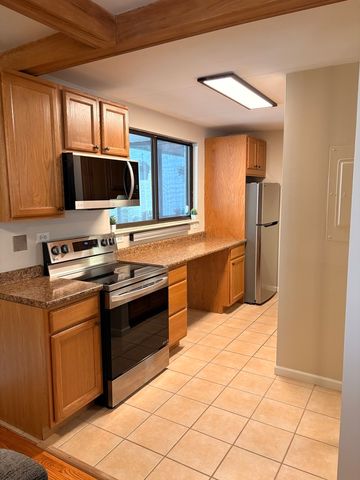 342 W Miner Street 1A, Arlington Heights, IL 60005