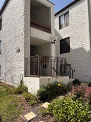 342 W Miner Street 1A, Arlington Heights, IL 60005