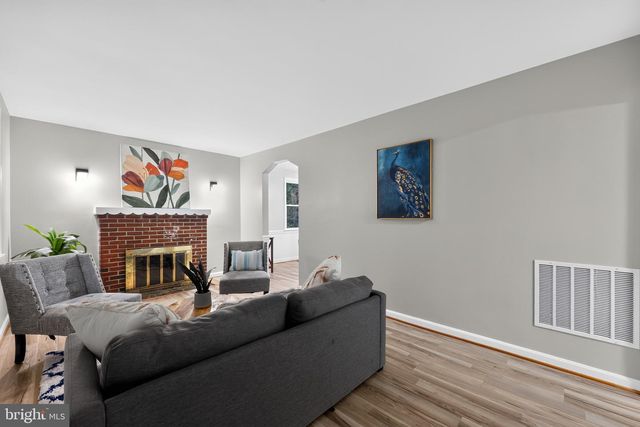 10904 LIVINGSTON RD, Fort Washington, MD 20744
