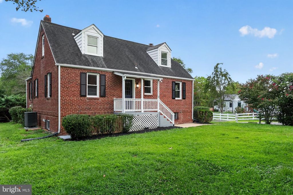 10904 LIVINGSTON RD, Fort Washington, MD 20744