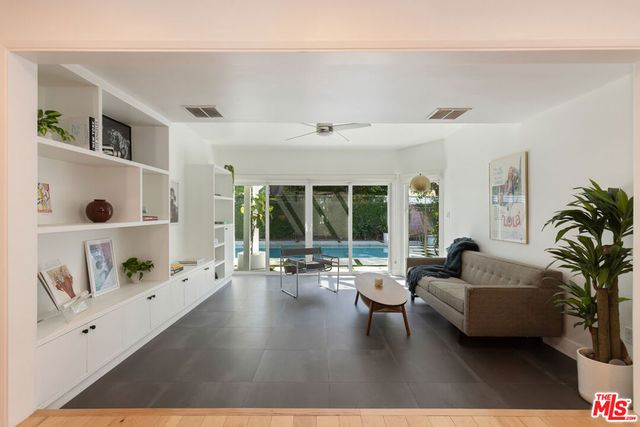 5719 Rhodes Avenue, Valley Village, CA 91607