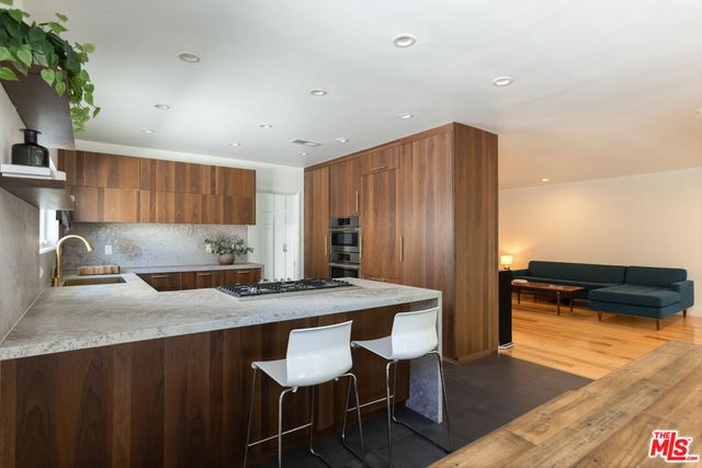 5719 Rhodes Avenue, Valley Village, CA 91607