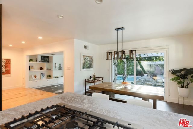 5719 Rhodes Avenue, Valley Village, CA 91607