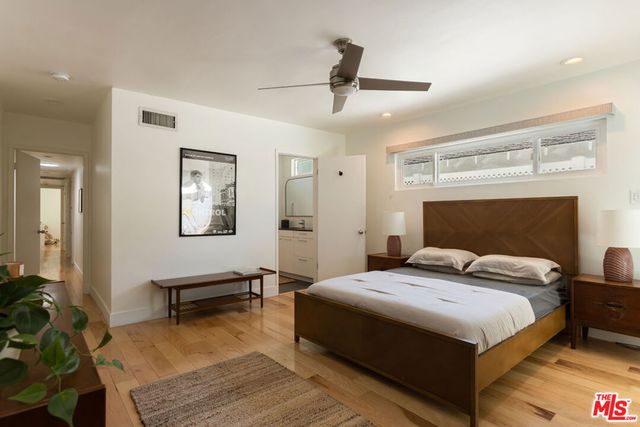 5719 Rhodes Avenue, Valley Village, CA 91607