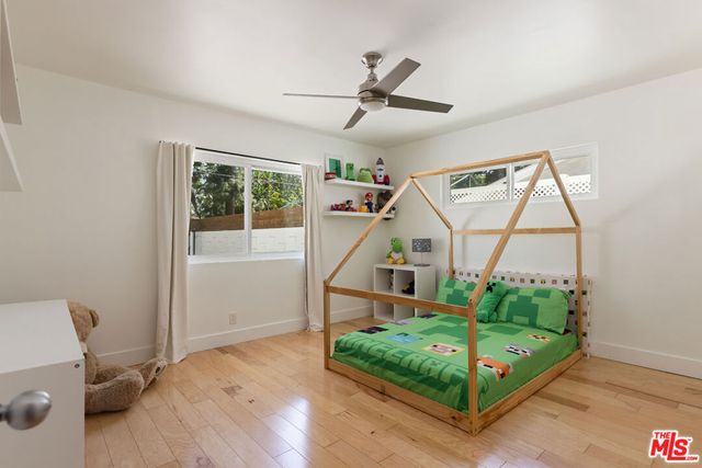 5719 Rhodes Avenue, Valley Village, CA 91607