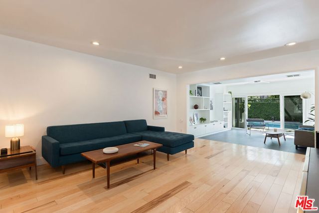 5719 Rhodes Avenue, Valley Village, CA 91607