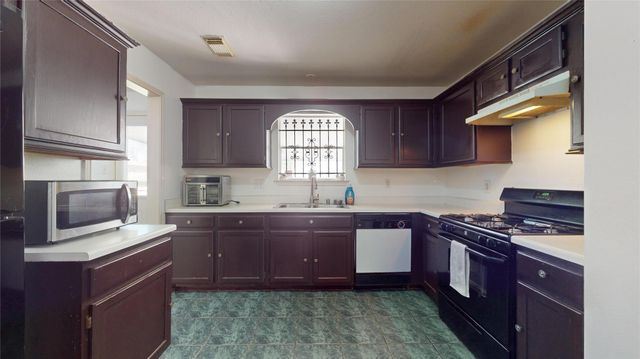 7106 Bayou Crest Drive, Houston, TX 77088