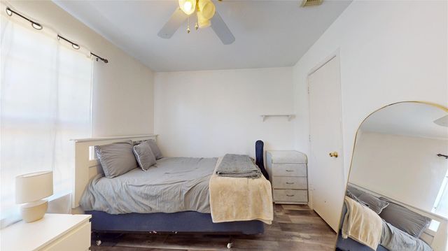 7106 Bayou Crest Drive, Houston, TX 77088