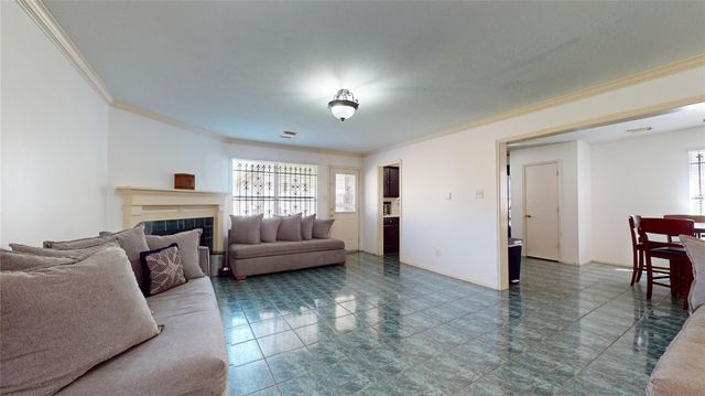 7106 Bayou Crest Drive, Houston, TX 77088