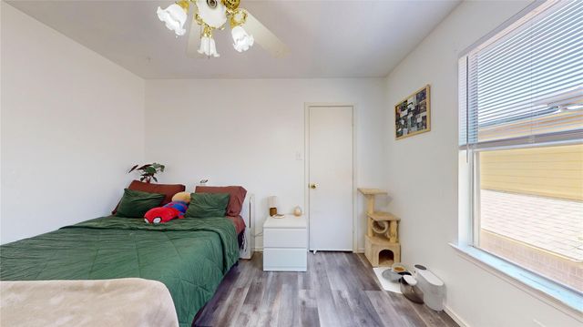 7106 Bayou Crest Drive, Houston, TX 77088