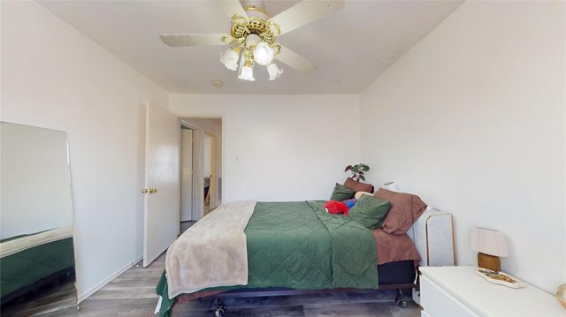 7106 Bayou Crest Drive, Houston, TX 77088