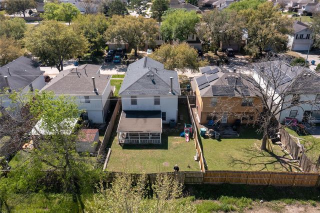 7106 Bayou Crest Drive, Houston, TX 77088