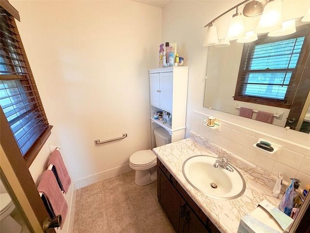 2414 N Hoover Road, Buckner, MO 64016