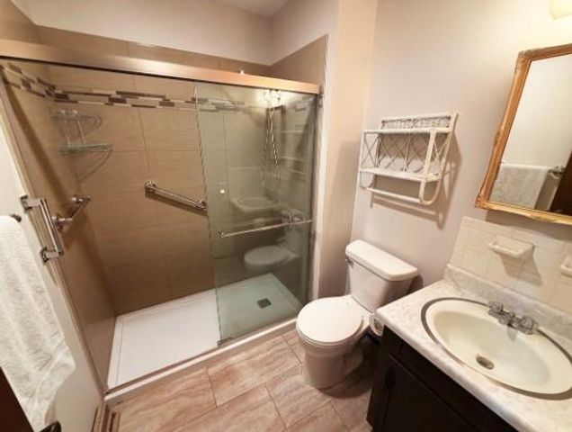 2414 N Hoover Road, Buckner, MO 64016