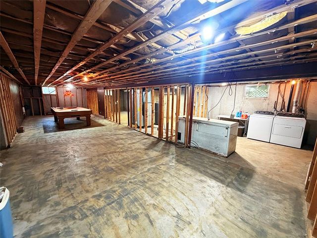 2414 N Hoover Road, Buckner, MO 64016