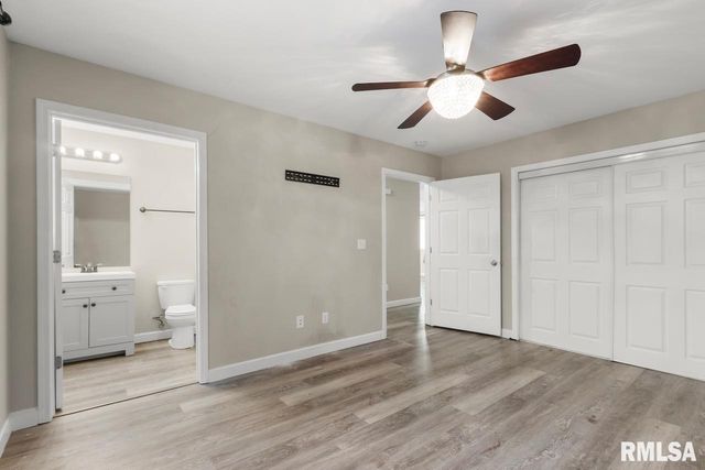 3005 N MOLLECK Drive, Peoria, IL 61604