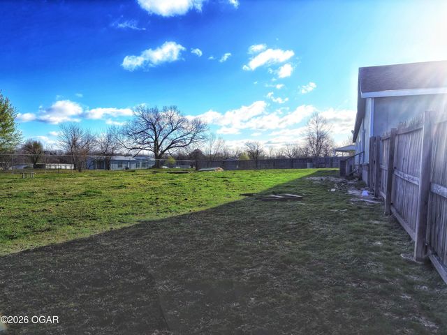 61956 E 265 Lane, Grove, OK 74344