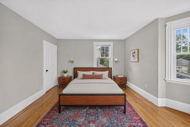 41 Maple St, Stoneham, MA 02180