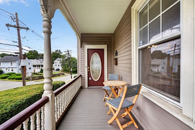 41 Maple St, Stoneham, MA 02180