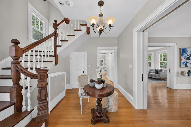 41 Maple St, Stoneham, MA 02180