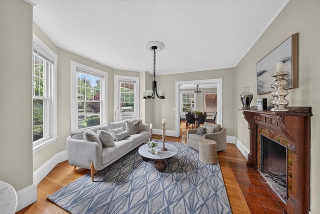 41 Maple St, Stoneham, MA 02180