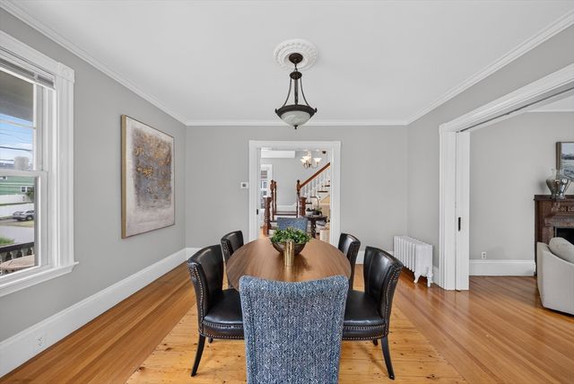 41 Maple St, Stoneham, MA 02180