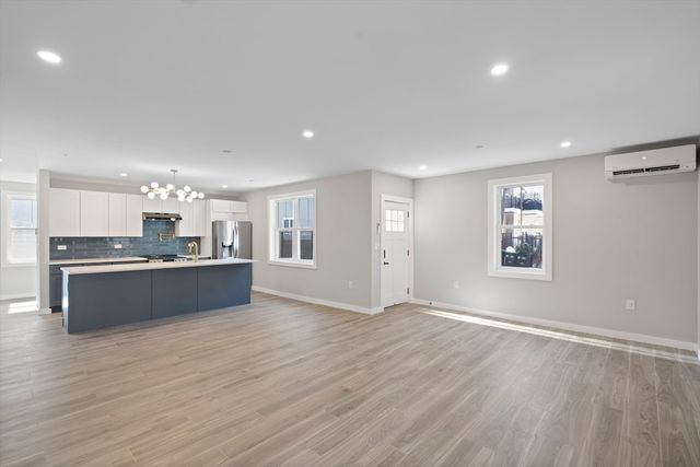 59 Perrin 2, Boston, MA 02119