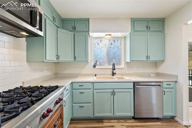 528 Rowe Lane, Colorado Springs, CO 80911