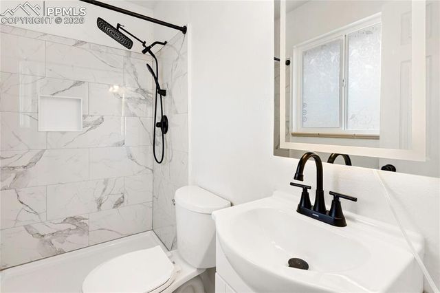 528 Rowe Lane, Colorado Springs, CO 80911