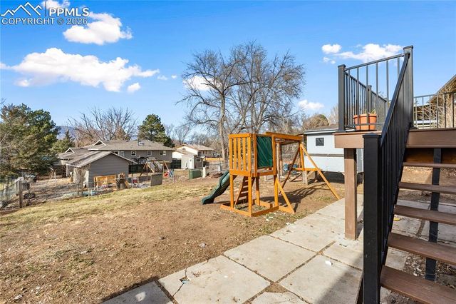 528 Rowe Lane, Colorado Springs, CO 80911