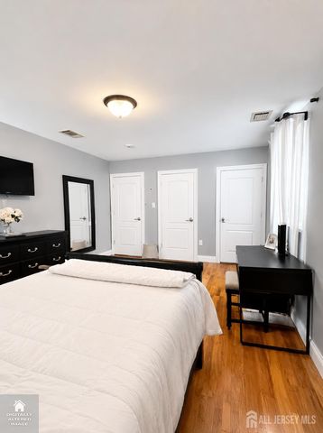 402 Thomas Street, Perth Amboy, NJ 08861