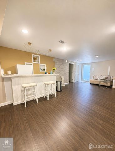 402 Thomas Street, Perth Amboy, NJ 08861
