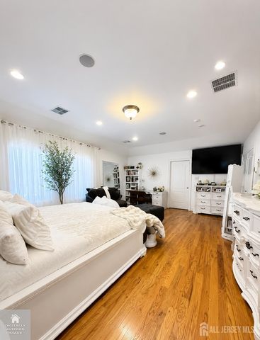 402 Thomas Street, Perth Amboy, NJ 08861