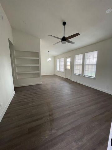 1700 Garden Villa DR, Georgetown, TX 78628