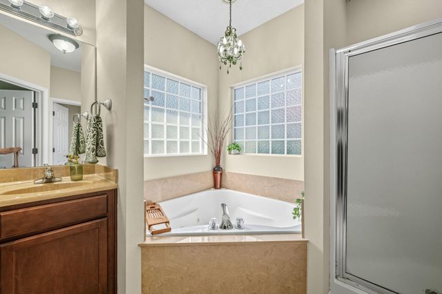 1765 Bridgeport Colony Lane, Fort Walton Beach, FL 32547