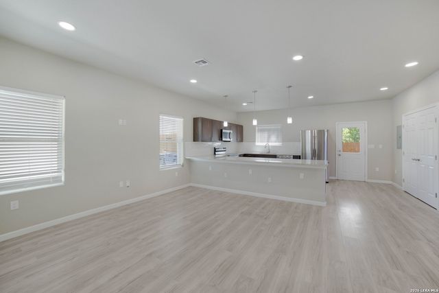 1702 Hays St Unit 104, San Antonio, TX 78202