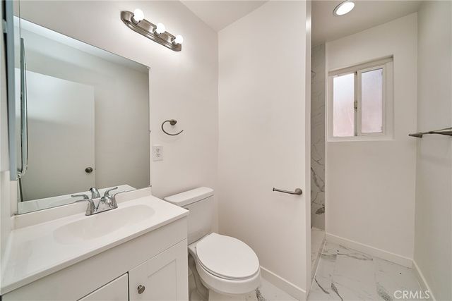 1103 S Hobart Boulevard, Los Angeles, CA 90006