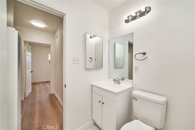 1103 S Hobart Boulevard, Los Angeles, CA 90006