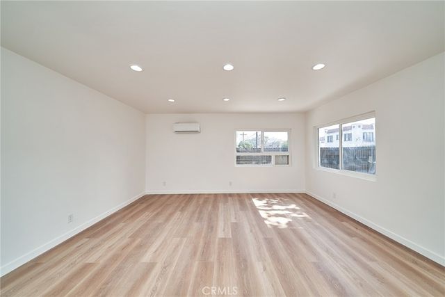 1103 S Hobart Boulevard, Los Angeles, CA 90006