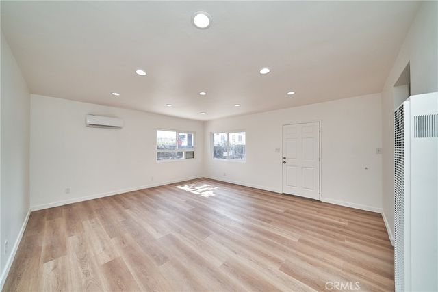1103 S Hobart Boulevard, Los Angeles, CA 90006