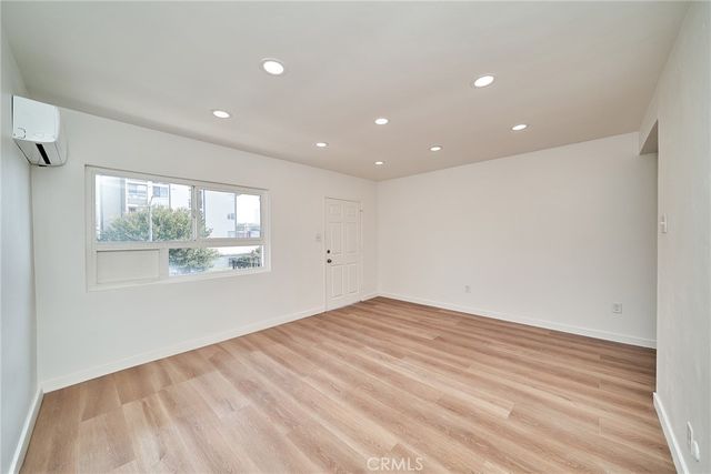 1103 S Hobart Boulevard, Los Angeles, CA 90006