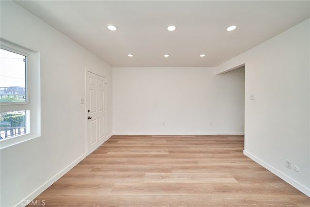 1103 S Hobart Boulevard, Los Angeles, CA 90006